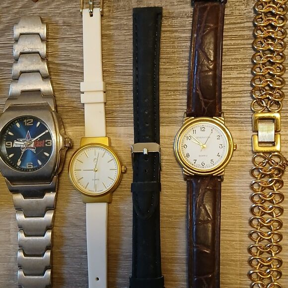 Huge Watch Lot of 25+ Mixed Brands Vintage & Modern Parts/Repair Untested-Box 44 main image 7